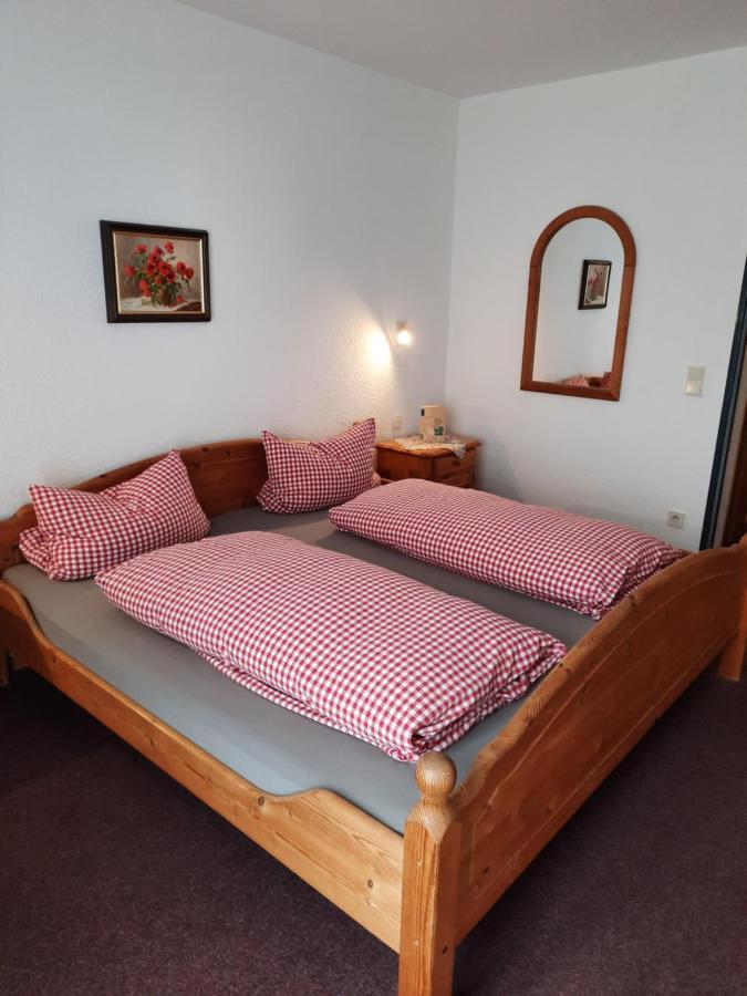 Landgasthof Rotlipp Gaestezimmer Ortenberg  エクステリア 写真