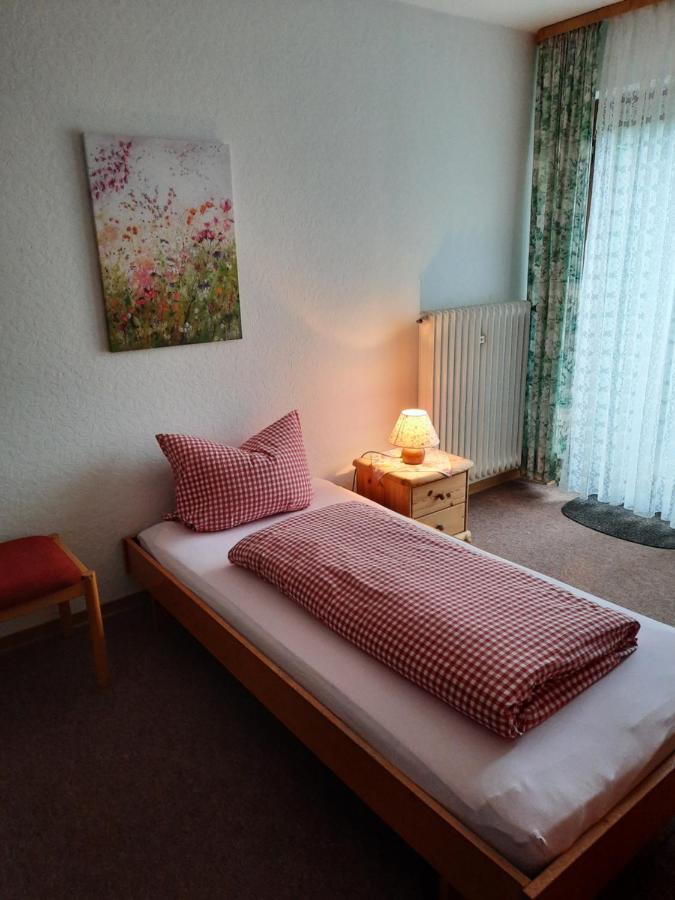 Landgasthof Rotlipp Gaestezimmer Ortenberg  エクステリア 写真