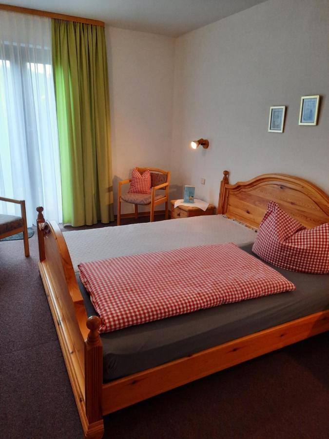 Landgasthof Rotlipp Gaestezimmer Ortenberg  エクステリア 写真
